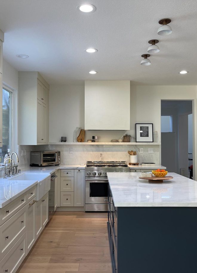 A beautiful new kitchen.