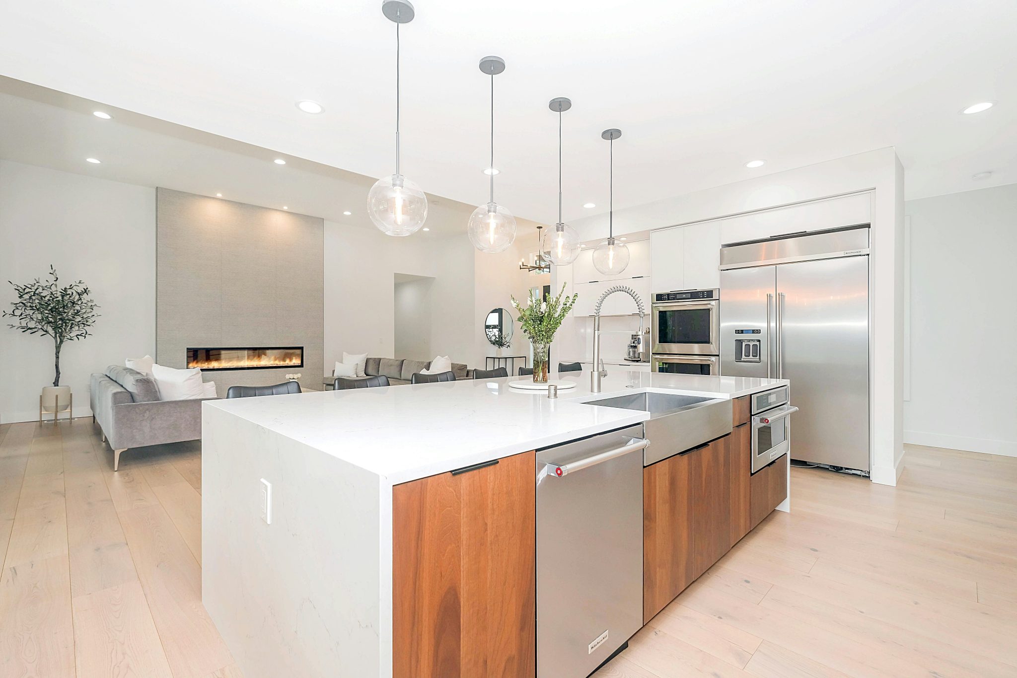 Modern Kitchen Remodel by Create Construction | Design and remodel company — Project 2 project photo 2